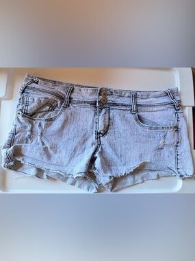 Rue21 Light Wash Denim Women's Shorts